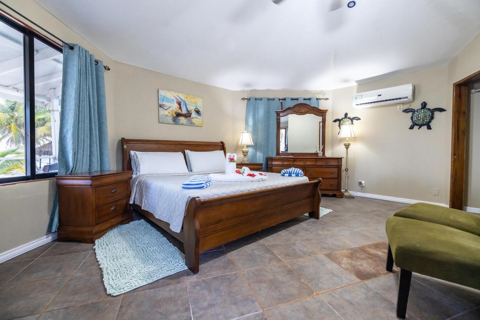 Blue Marlin Beach Resort Dangriga Luaran gambar