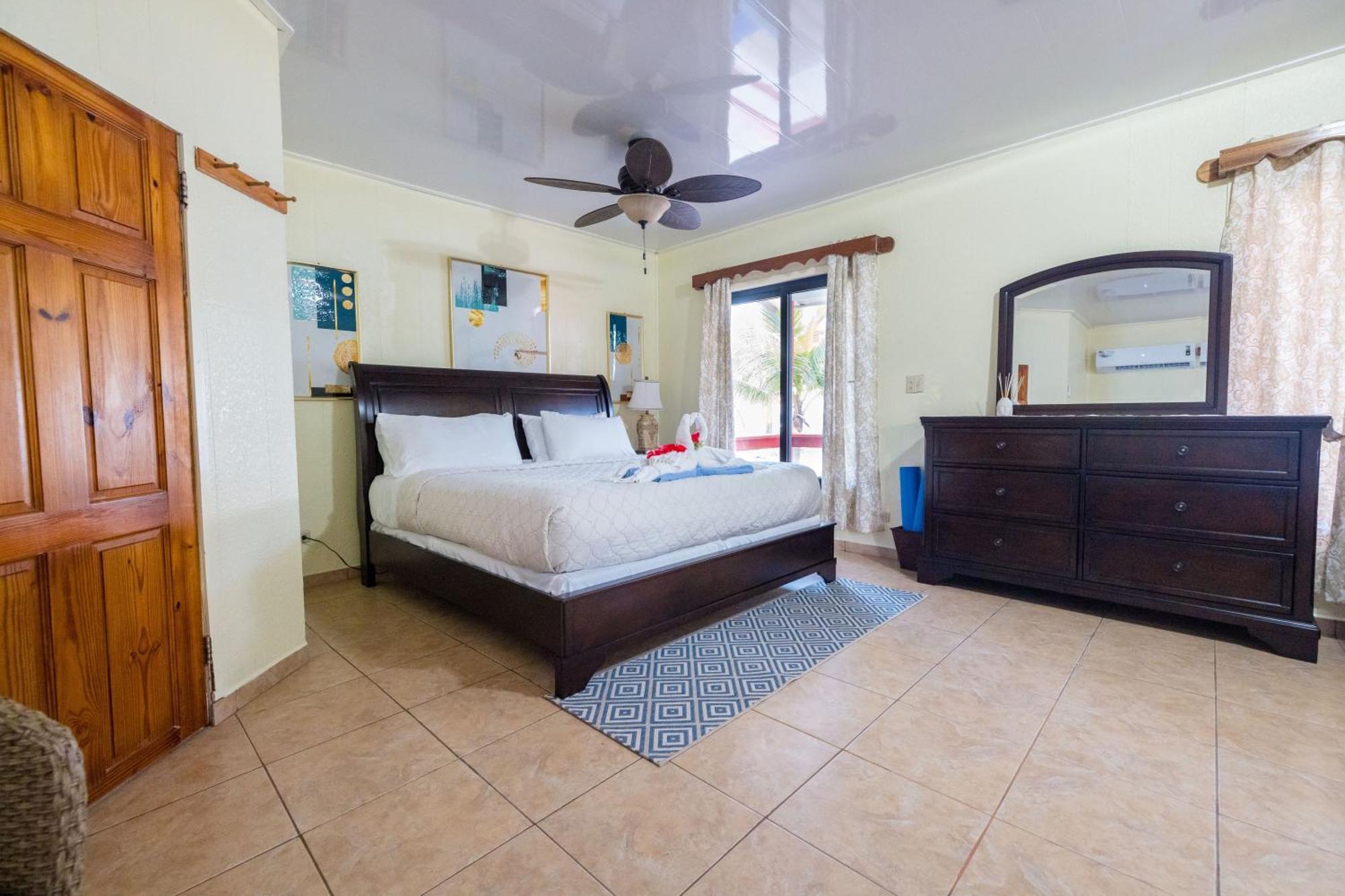 Blue Marlin Beach Resort Dangriga Luaran gambar