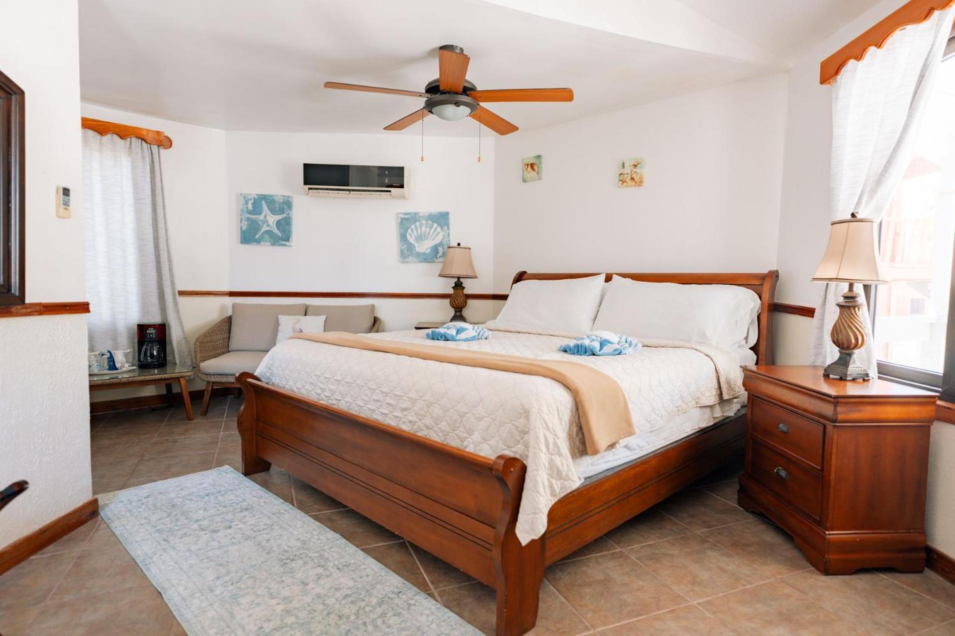 Blue Marlin Beach Resort Dangriga Luaran gambar