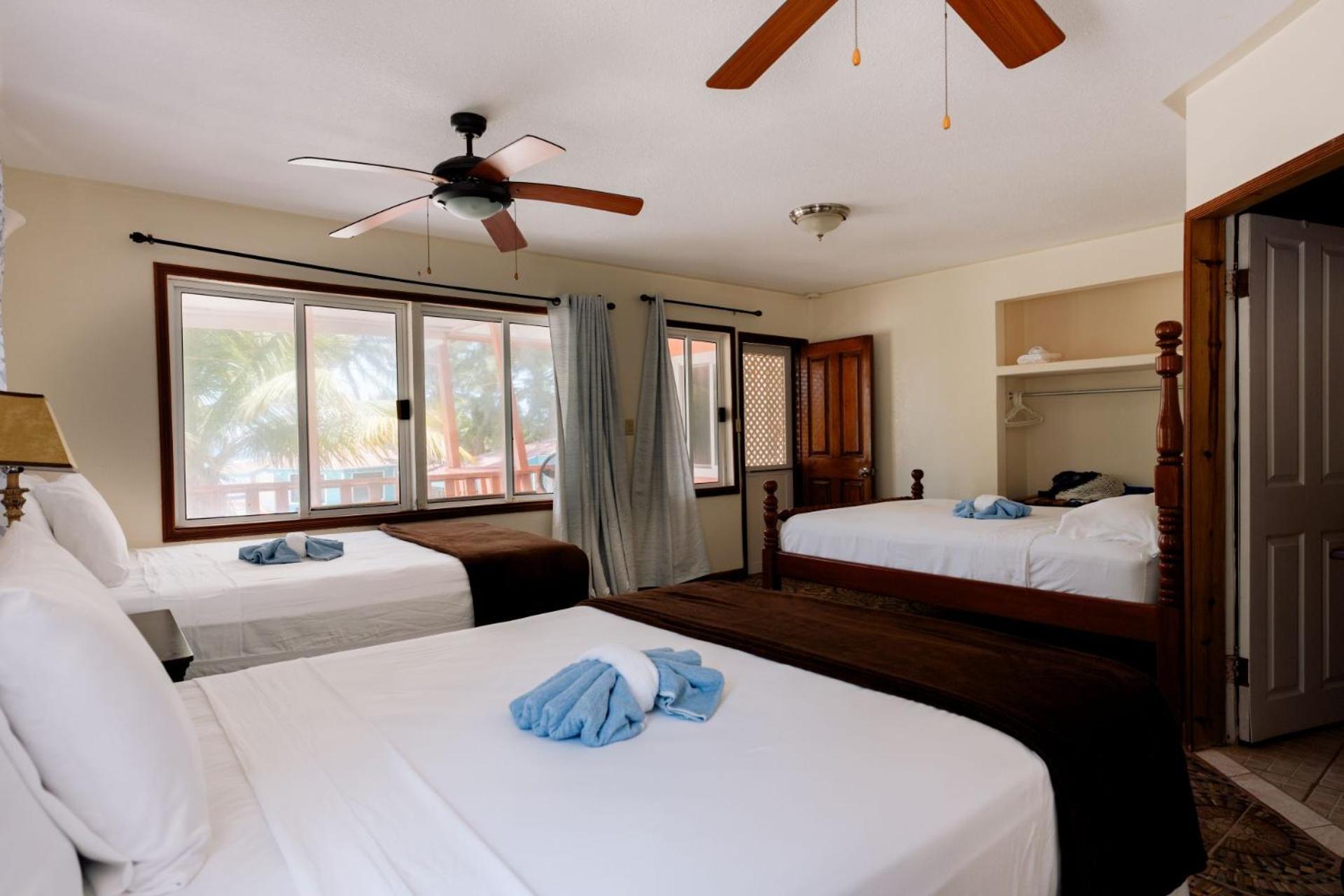 Blue Marlin Beach Resort Dangriga Luaran gambar
