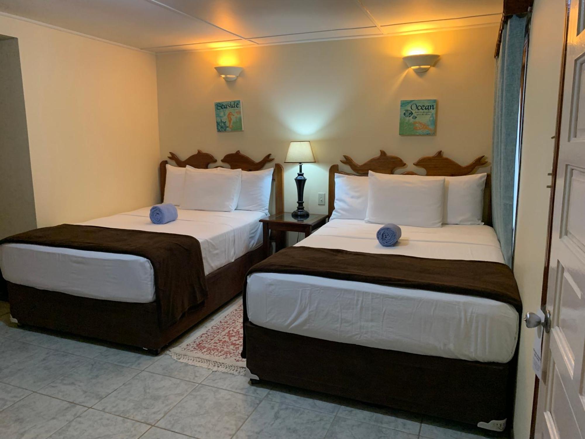 Blue Marlin Beach Resort Dangriga Luaran gambar
